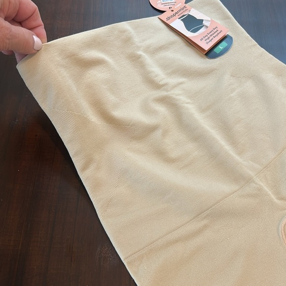 Shapermint All Day Every Day High-Waisted Shaper Boy Shorts Nude Size L NWT - Picture 6 of 15